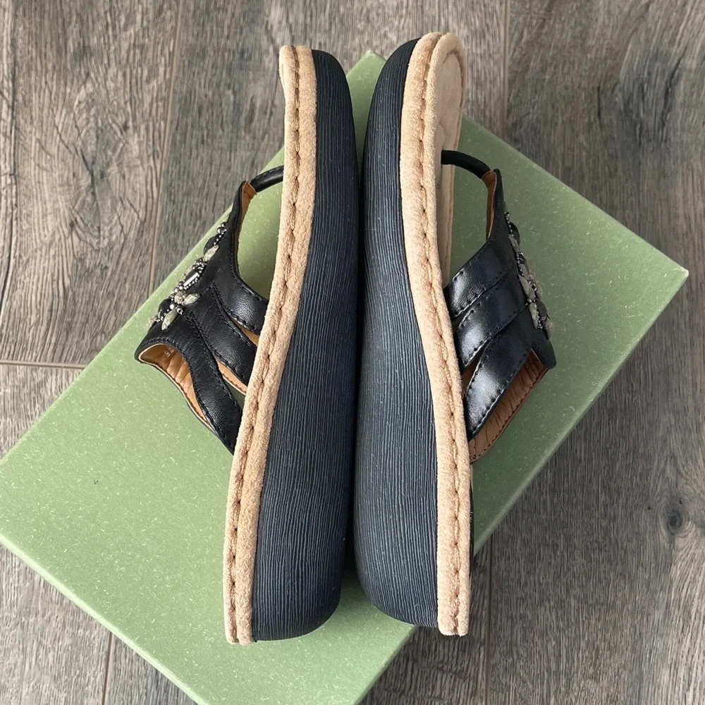 Clarks Artisan Black and Cream Sandals with Embellishments - Picture 6 of 10